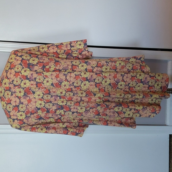 LuLaRoe Lindsay Kimono - Picture 2 of 6